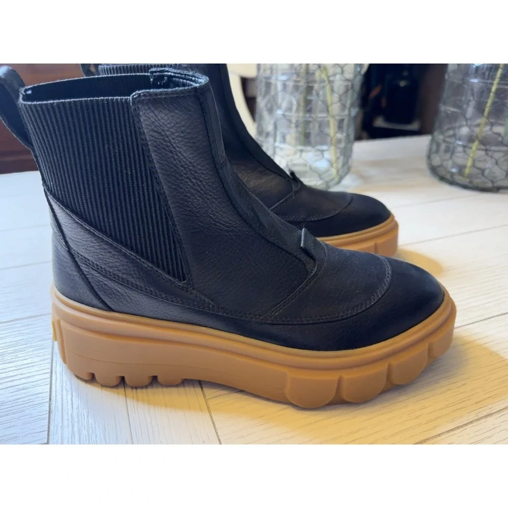 Sorel nwot women